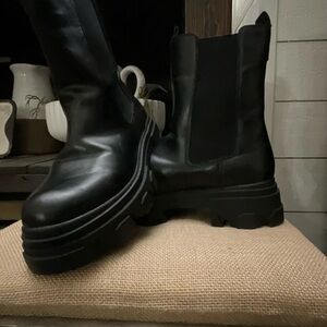 Black Women's Boots